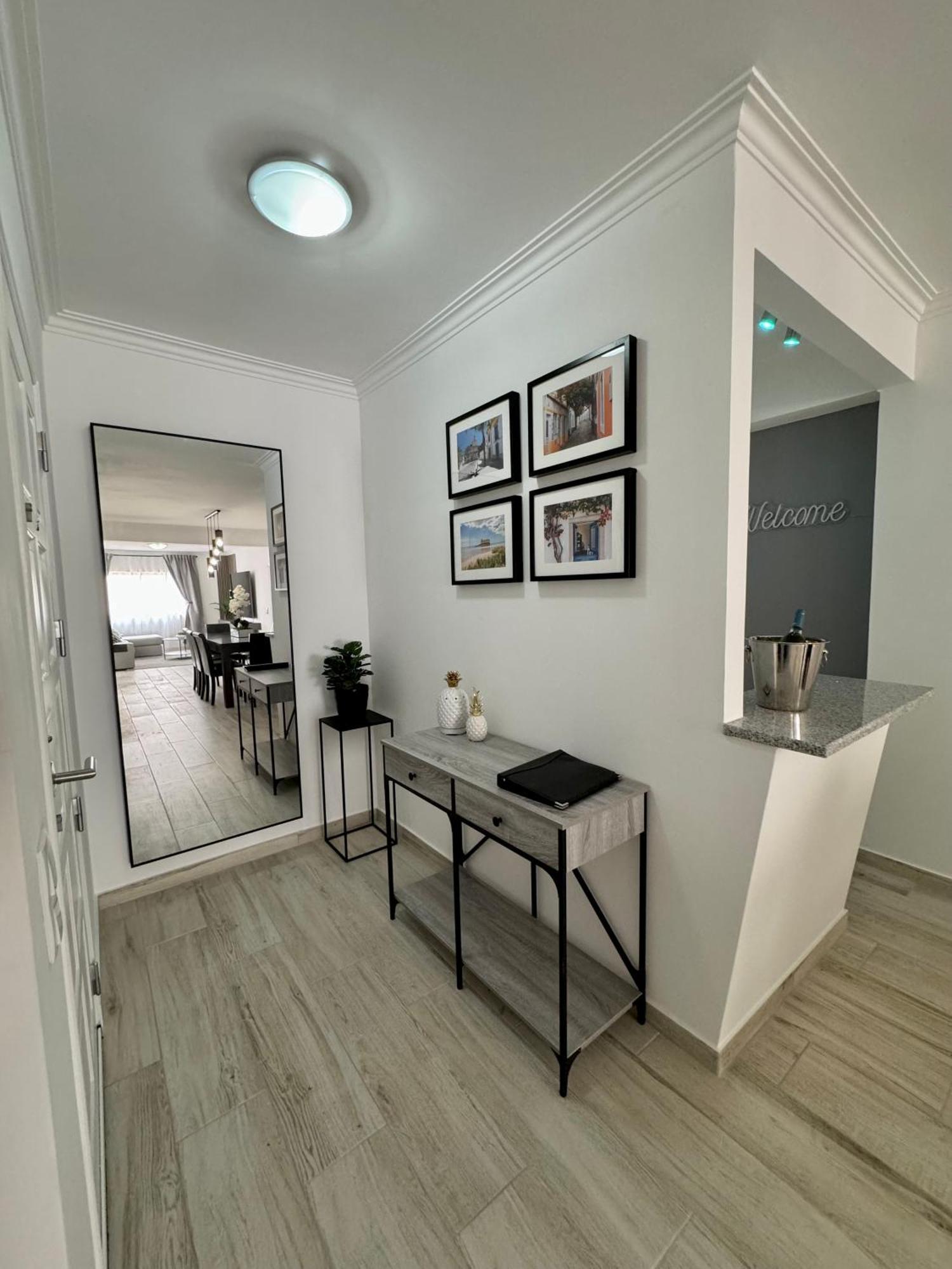 Princess Retreat Beautiful Modern Aprt 2 Min Walk From Appartement *